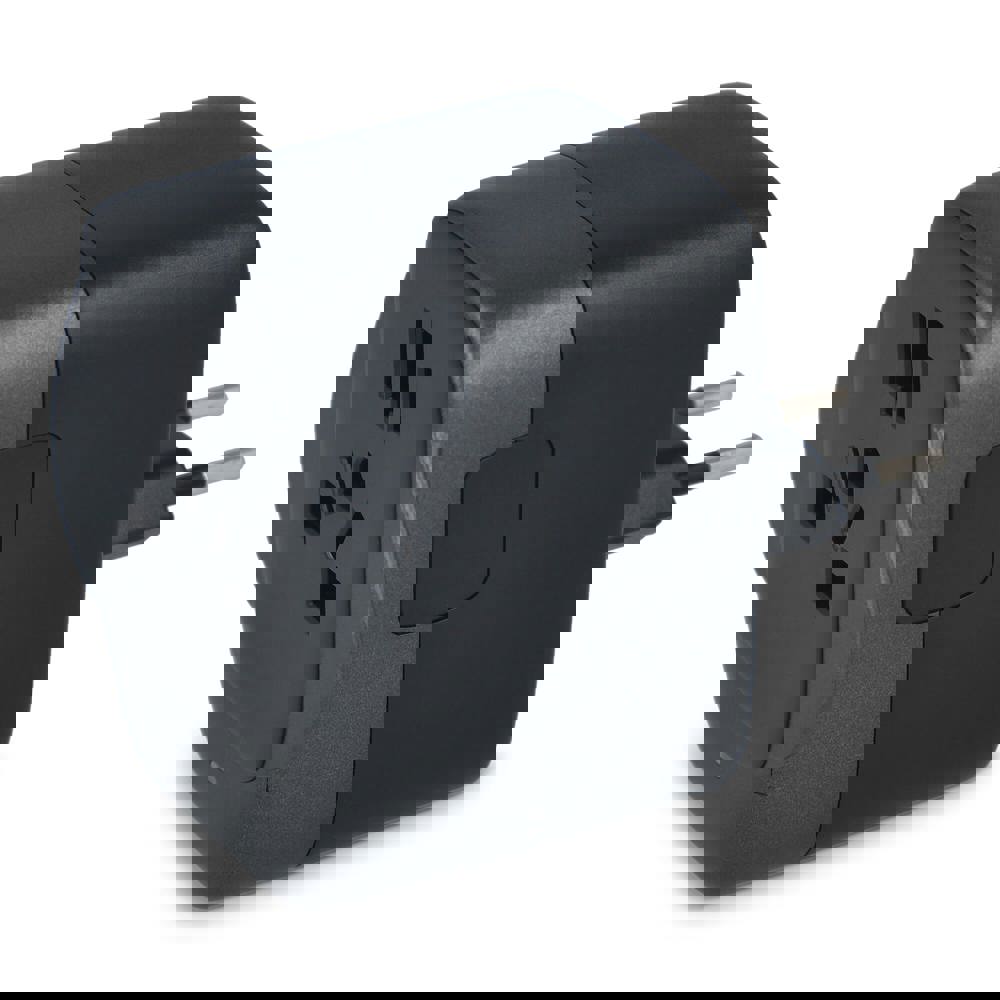  PowerPro Reiseadapter aus recyceltem Kunststoff