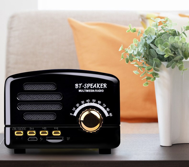 Bluetooth-Lautsprecher mit Radiofunktion "RETROradio"