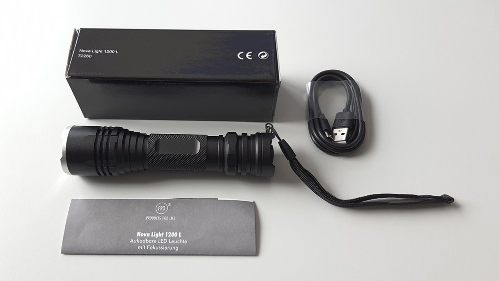 Aufladbare LED Leuchte "Nova Light 1200 L silber"